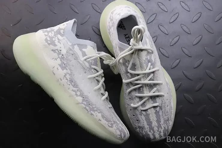 아디다스 YEEZY 380 상세 이미지