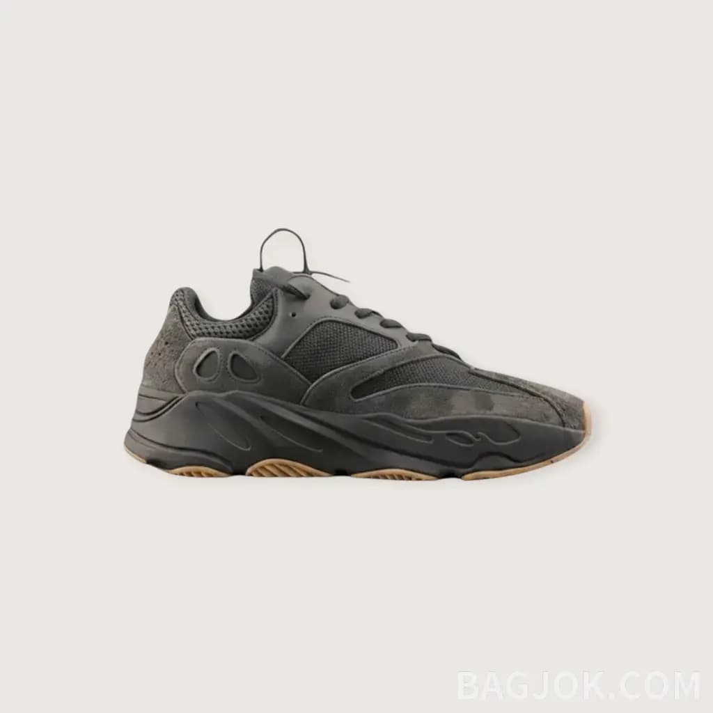 YEEZY 700_대표이미지