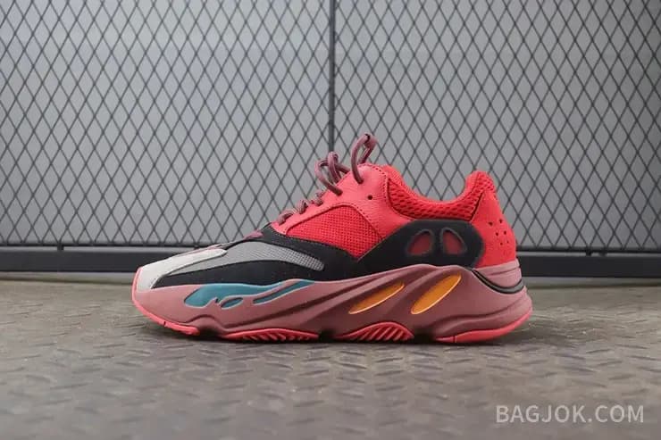 아디다스 YEEZY 700 상세 이미지