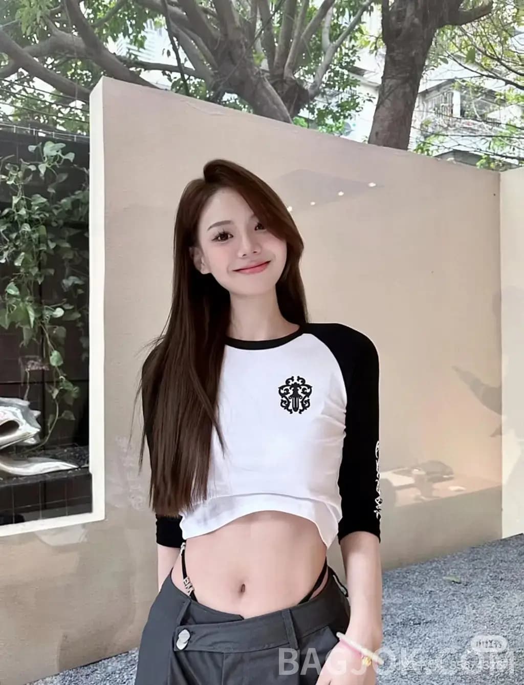 크롬하츠 크롬하츠 크레스트 크로스 래글런 3/4 소매 티셔츠 상세 이미지