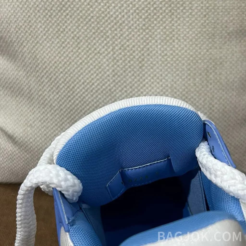 루이비통 루이비통 LV 트레이너 맥시 스니커즈 상세 이미지
