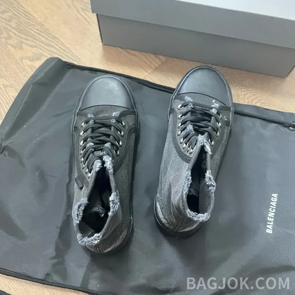 발렌시아가 발렌시아가 스니커즈 하이탑 25SS 상세 이미지