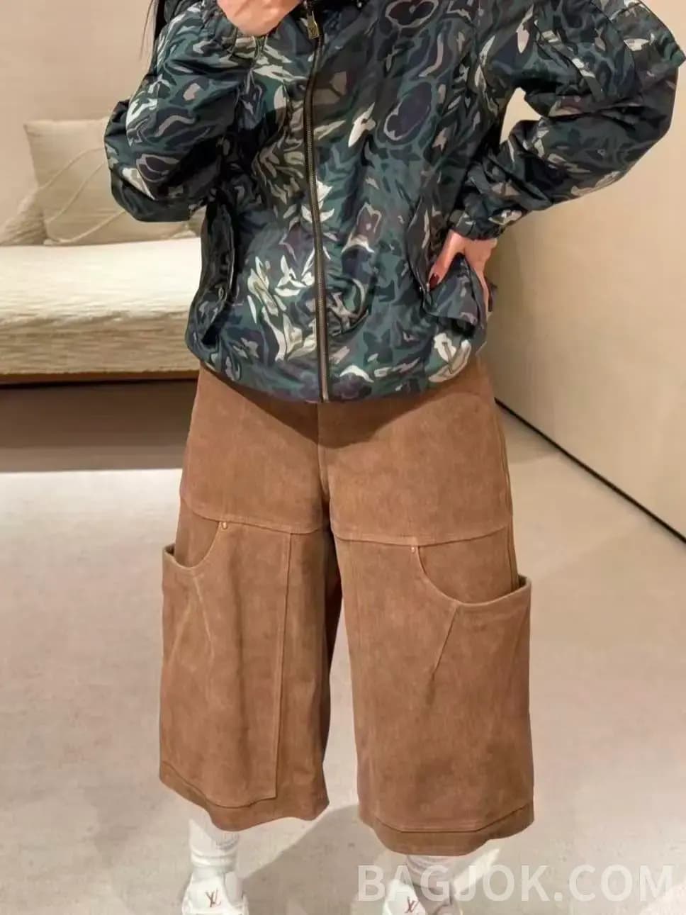 루이비통 루이비통 X 니고 콜라보 데님 카고 쇼츠 상세 이미지