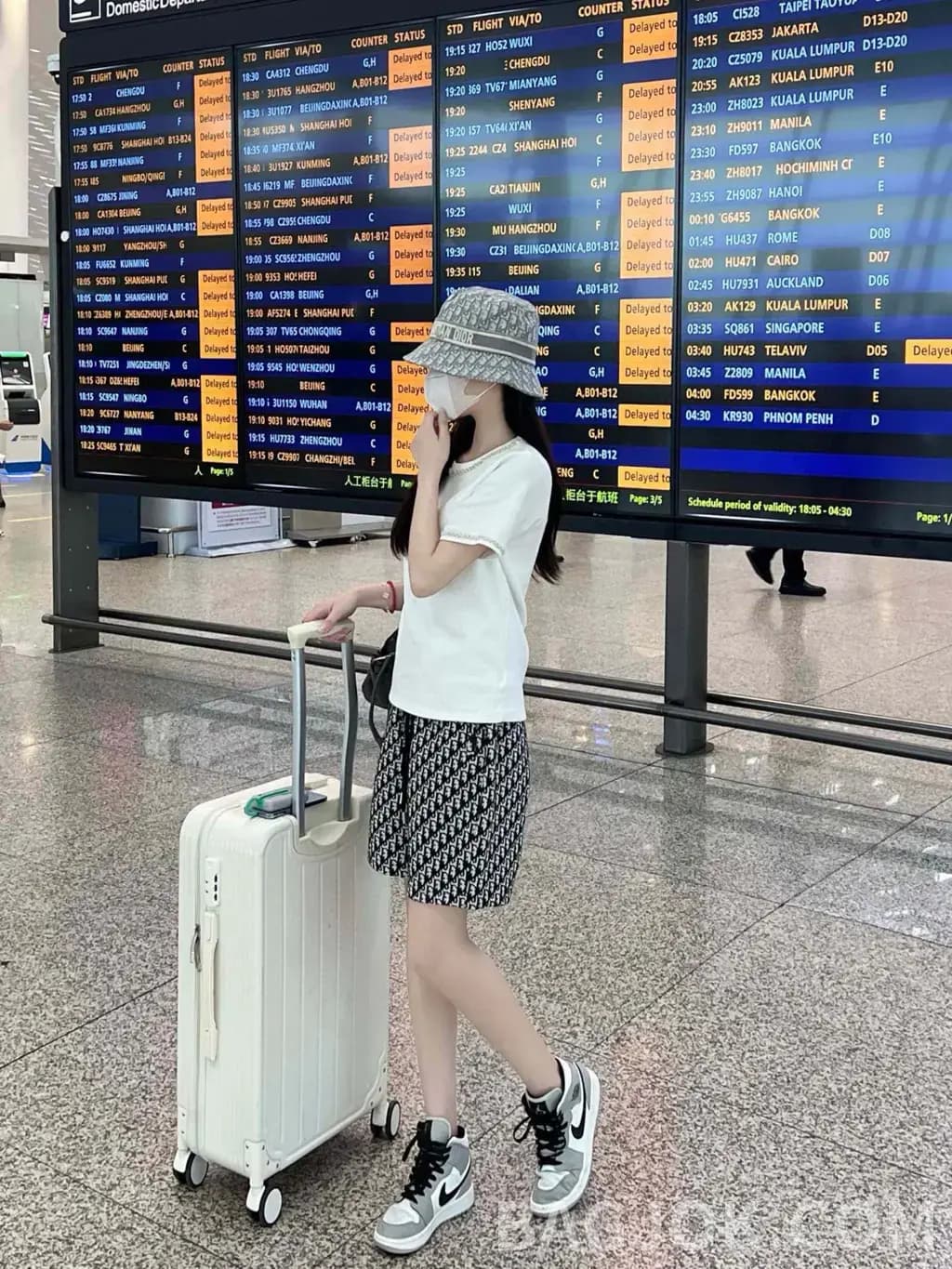 디올 디올 올오버 자카드 오블리크 데님 쇼츠 상세 이미지