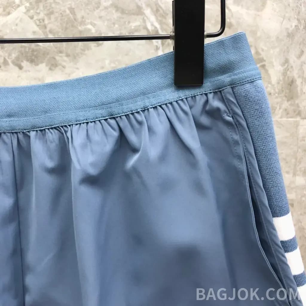 톰브라운 톰브라운 4바 스트라이프 트랙 쇼츠 상세 이미지