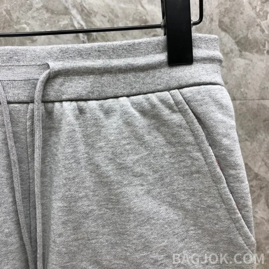 톰브라운 톰브라운 헥터 아나그램 RWB 자수 쇼츠 상세 이미지