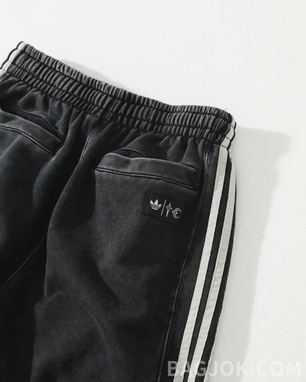 아디다스 아디다스 x 콜라보 워싱 트랙 팬츠 상세 이미지