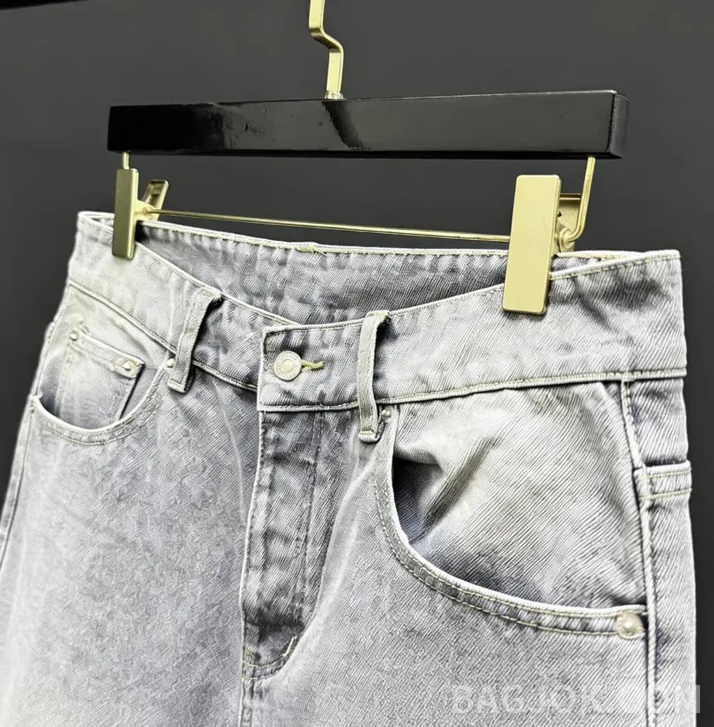 발렌시아가 발렌시아가 프리미엄 디스트로이드 데님 숏팬츠 상세 이미지