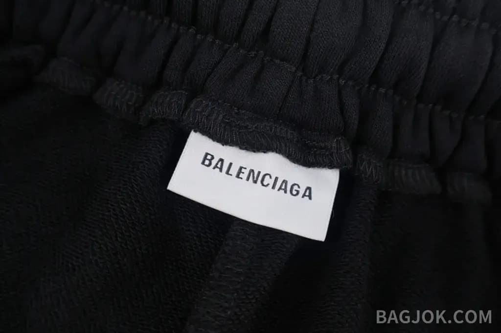발렌시아가 BALENCIAGA 피쉬스케일 로고 스웨트 쇼츠 상세 이미지