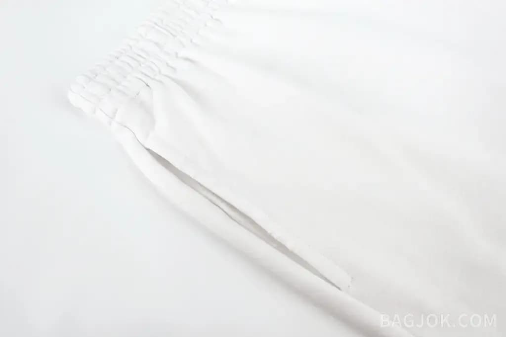 발렌시아가 BALENCIAGA 테이프 그래픽 헤비 코튼 쇼츠 상세 이미지