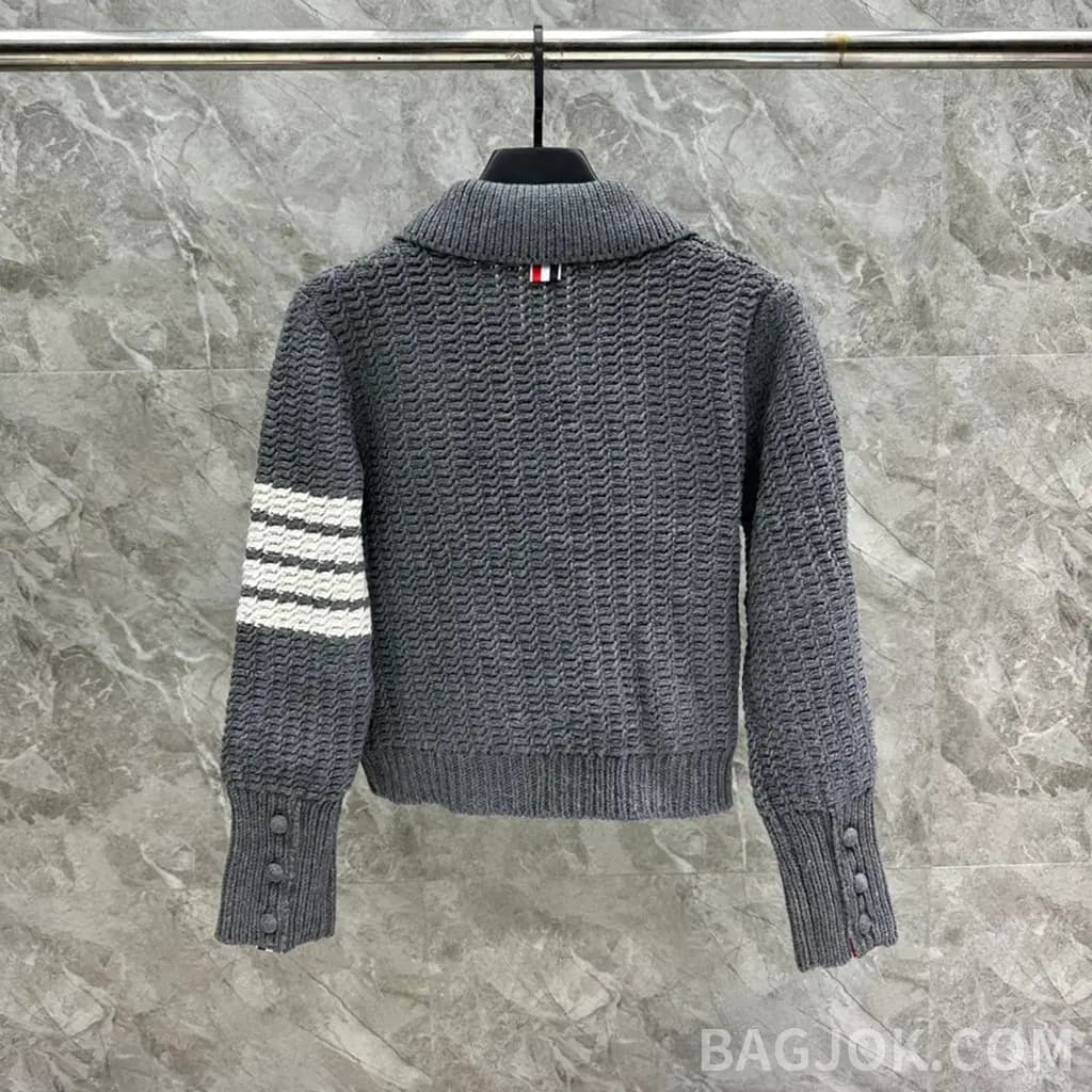 톰브라운 THOM BROWNE 시그니처 4바 크롭 니트 가디건 상세 이미지