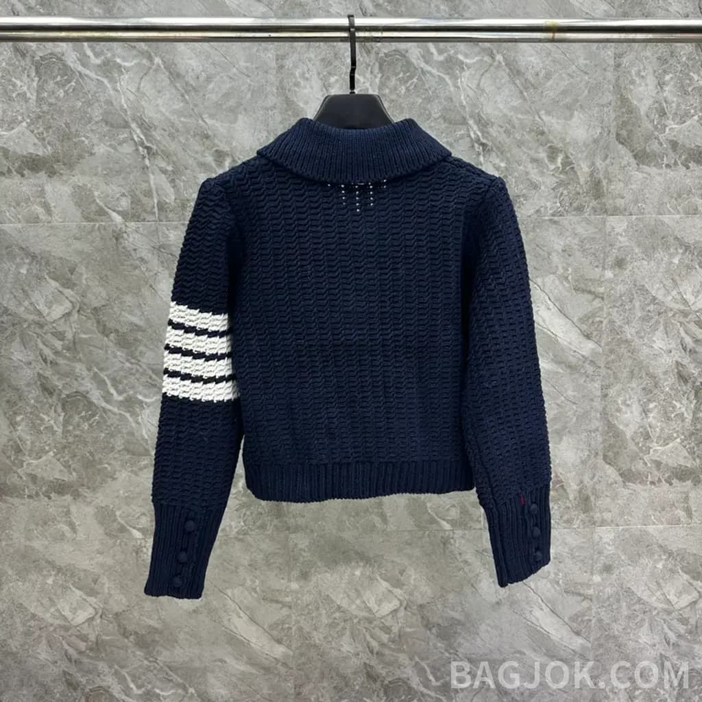 톰브라운 THOM BROWNE 시그니처 4바 크롭 니트 가디건 상세 이미지