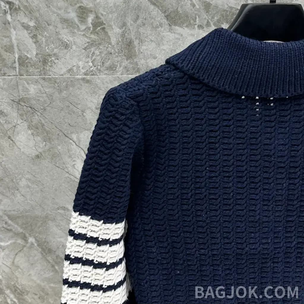 톰브라운 THOM BROWNE 시그니처 4바 크롭 니트 가디건 상세 이미지