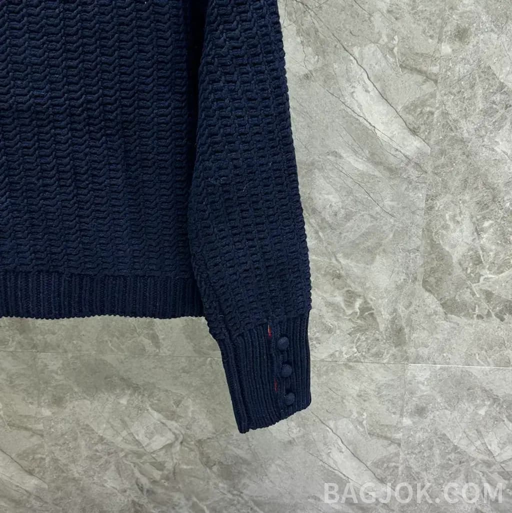 톰브라운 THOM BROWNE 시그니처 4바 크롭 니트 가디건 상세 이미지