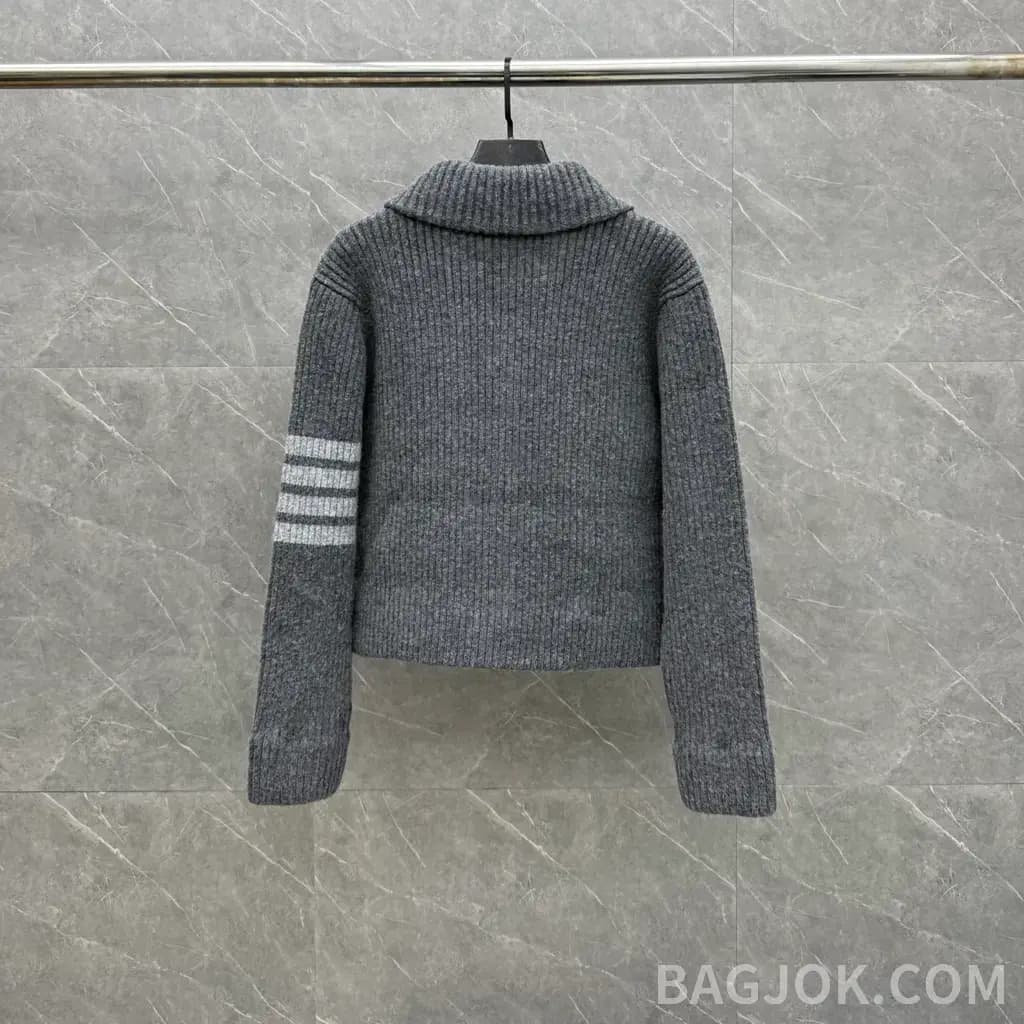 톰브라운 THOM BROWNE 리브드 울 크롭 가디건 상세 이미지