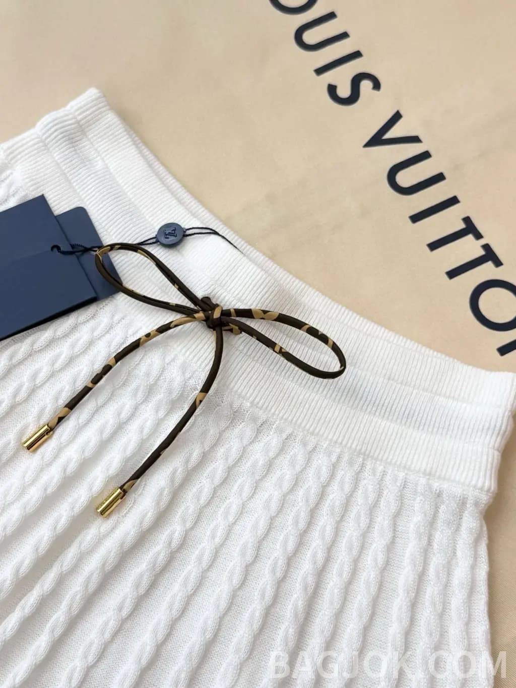 루이비통 LOUIS VUITTON 케이블 니트 리본 플리츠 스커트 상세 이미지