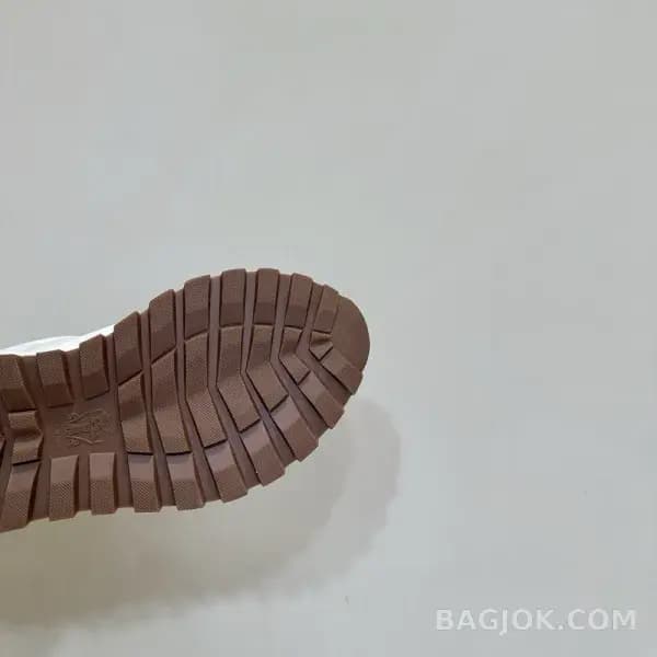 보스넬로쿠치넬리 보스넬로 쿠치넬리 클래식 러너 스니커즈 상세 이미지